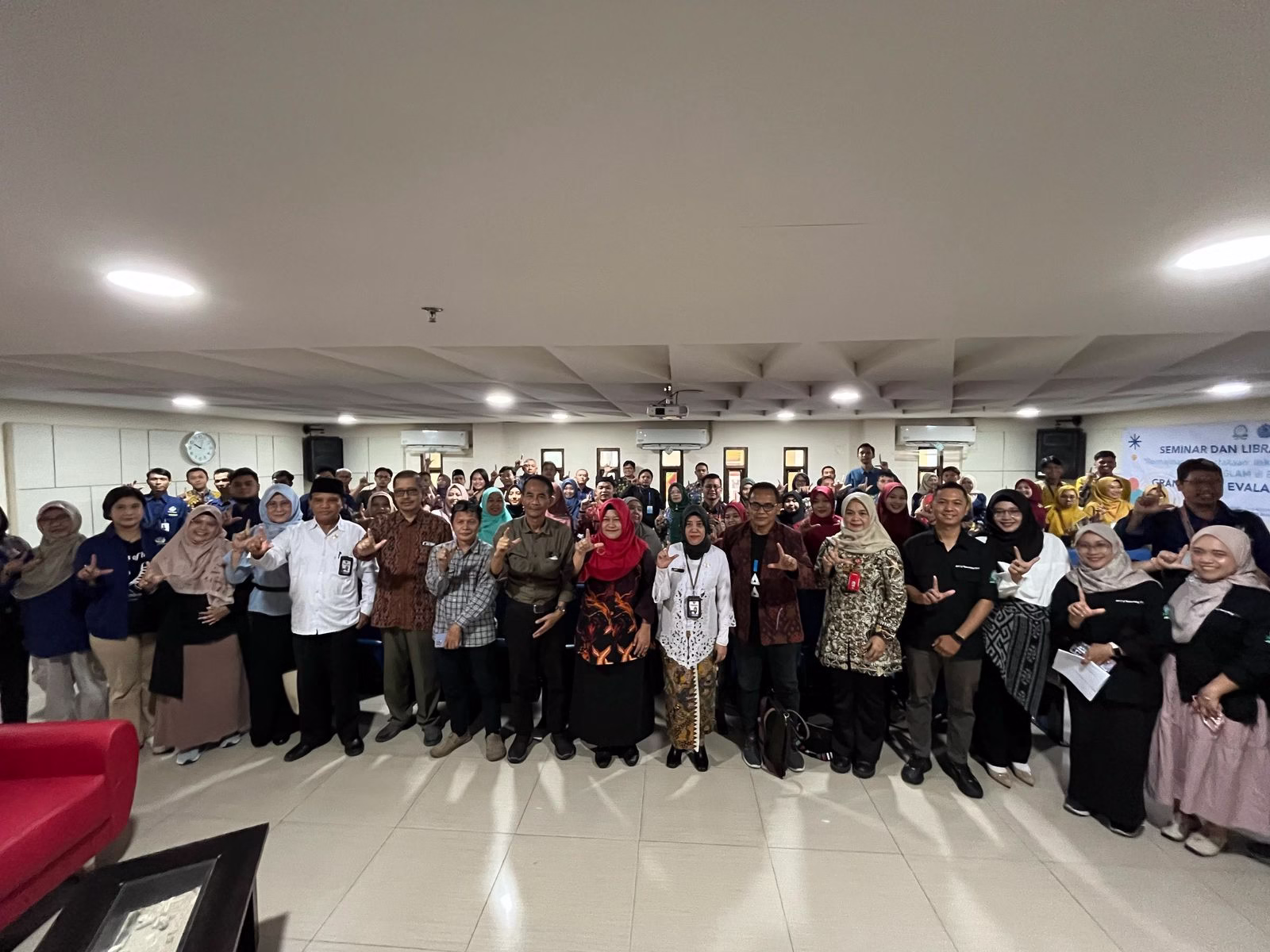 STIEKEN Blitar Bersama FPPTI Jatim Gelar Seminar, Grand Final EVALA & EVALIA 2025, dan Library Camp 5.0