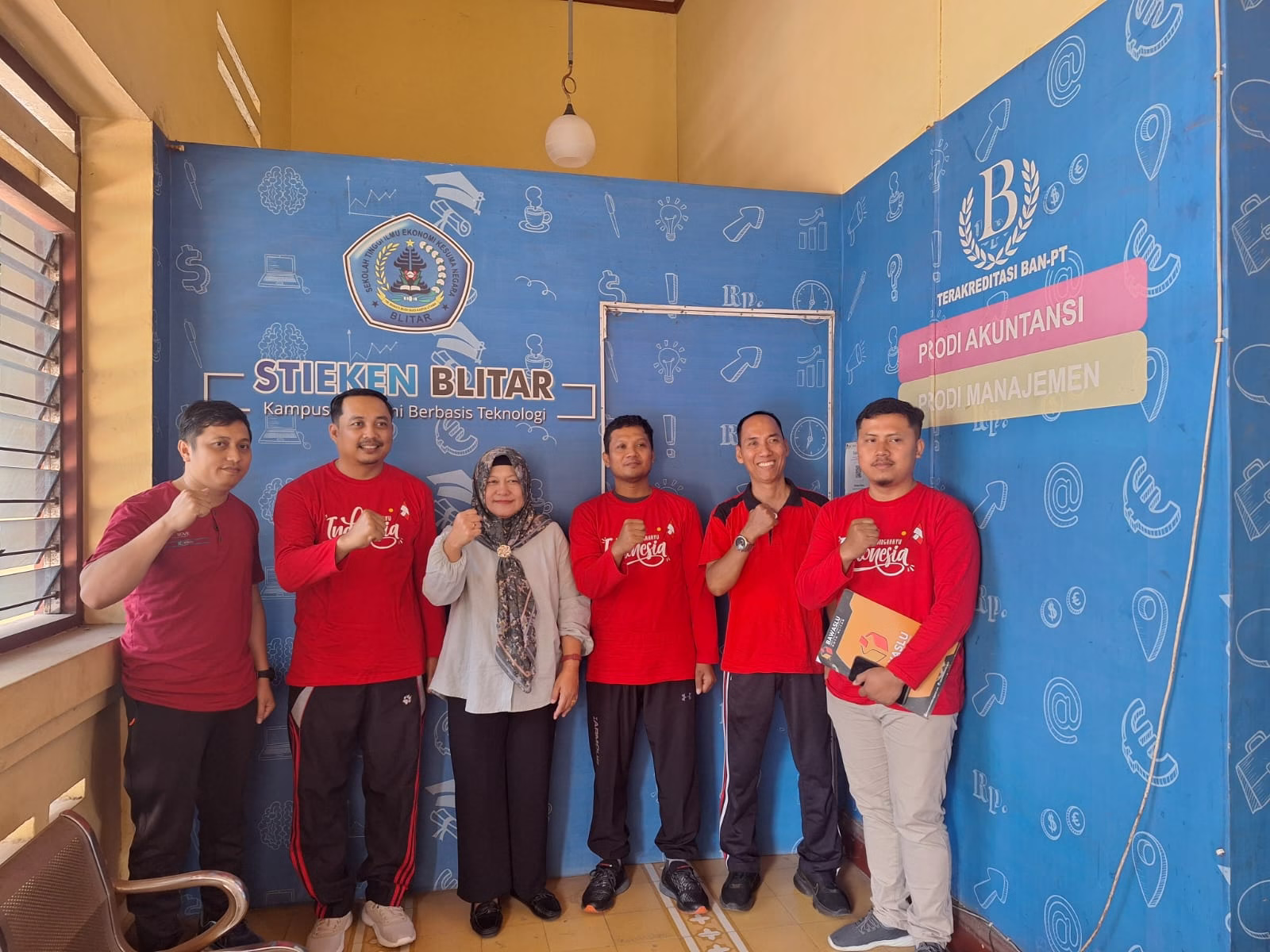 Perkuat Literasi Pemilu, Bawaslu Kota Blitar Sambangi STIEKEN